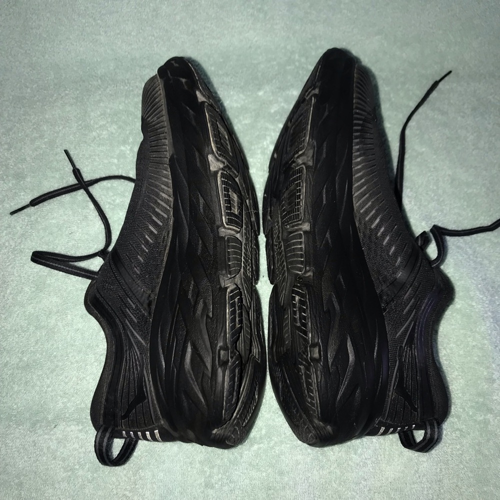 Men’s 8 / 2E / EE Wide HOKA Bondi 7 Black on Black Athletic Running Sneakers - Picture 5 of 14